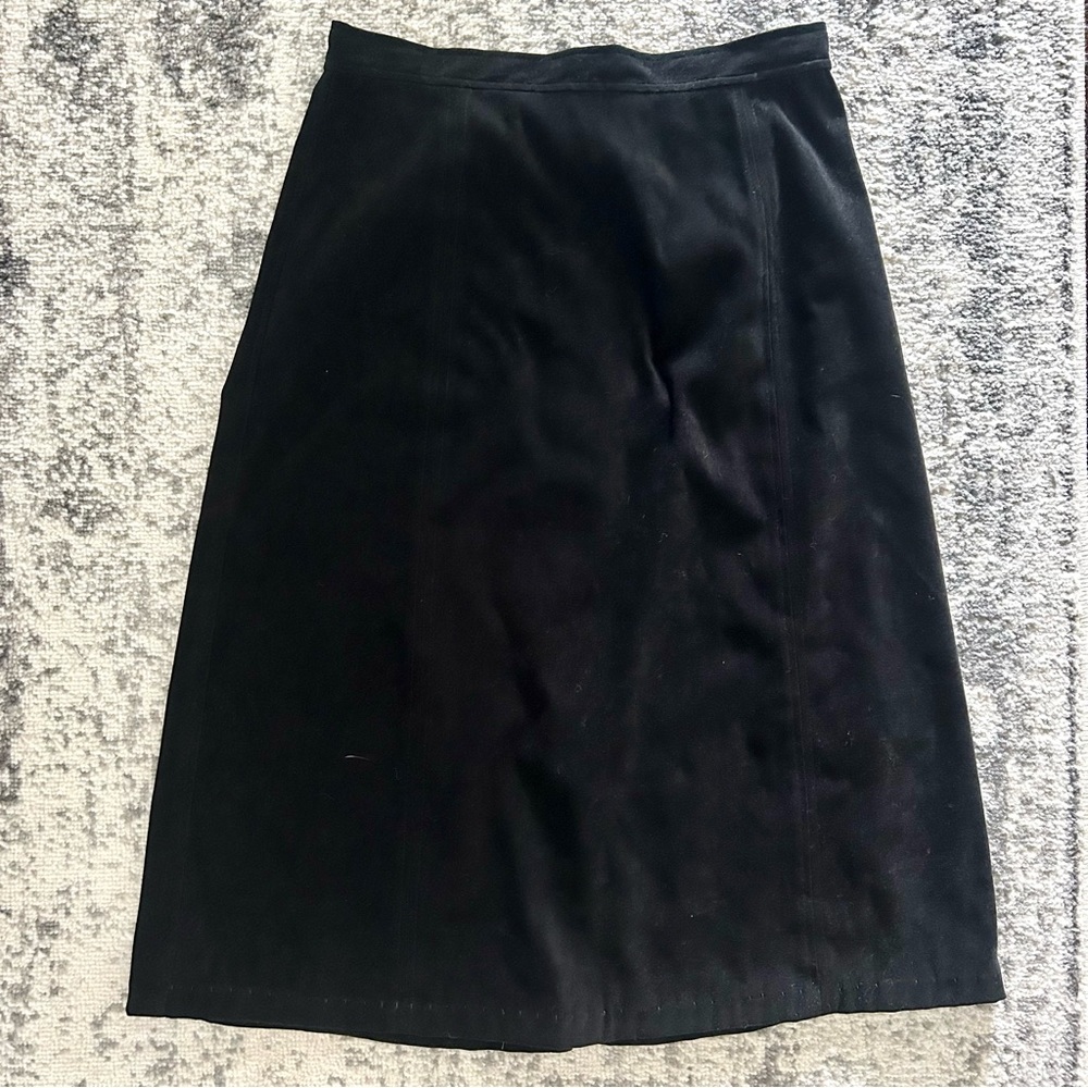 🦋 Talbots Black Faux Suede Midi Skirt Size 8